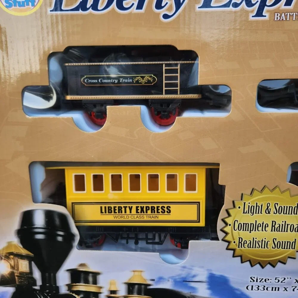 NEW Christmas Train Set 6 Car Locomotive Electronic Train Set Battery Operated L